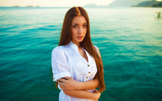 Woman boat water smile beach - a smile free wallpaper for desktop