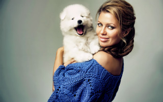 Woman dog smile braided bare - anna hotchkis free wallpaper