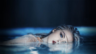 Woman water pool blue eyes - a pool of water free wallpaper
