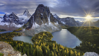 Mountain lake forest sunlight clouds - tree and mountains free wallpaper
