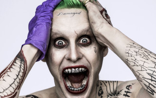 Green hair tattooed man chaos - tattoo free wallpaper