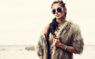 Woman fur coat beach sunglasses - aramenta dianthe vail free wallpaper