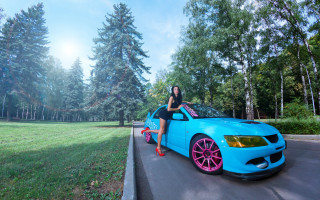 Woman bluecar pinkwheels outdoors scenery - color scheme free wallpaper