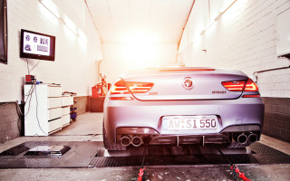 Garage car tv redhose superflat - the car free wallpaper
