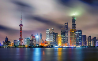 City skyline night green light 2 - green light free wallpaper