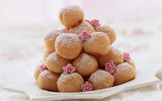 Doughnuts pinkflowers plate rococo food - top of them free wallpaper