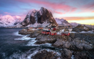 Village rocky shore mountains sunset - a rocky shore free wallpaper