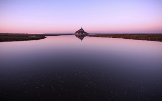 Water sunset building pink sky - de hirsh margule free wallpaper