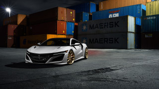 White sports car shipping containers - a bright light free wallpaper