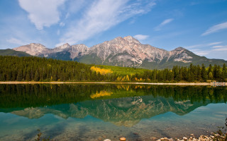 Mountain lake reflection forest sky 8 - clear free wallpaper