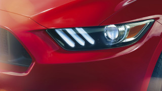 Red mustang headlight street background - a street free wallpaper for desktop