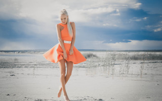 Orange dress beach kitsch fashion - an orange dress free wallpaper