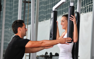 Man woman pullups gym barbell - diffuse free wallpaper