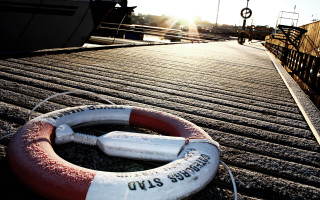 Life preserver dock city lights - carl gustaf pilo free wallpaper
