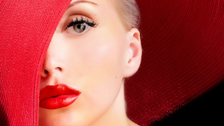 Red hat red lips photorealistic - shaded free wallpaper