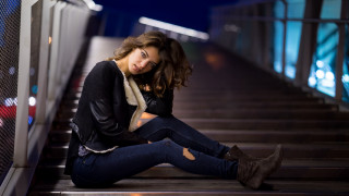 Woman sitting night portrait blonde - barbizon school free wallpaper