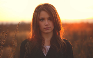 Woman field sunset tallgrass backlighting - tall grass free wallpaper