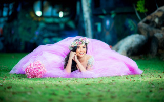 Woman pink dress flower veil - a pink dress free wallpaper