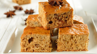 Plate of food cake nuts - the side of the plate free wallpaper