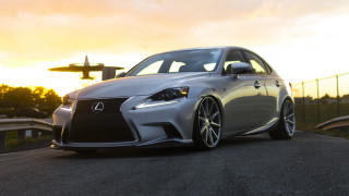 Silver car road plane sunset - a silver car free wallpaper