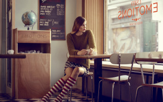 Woman coffee sitting emotions kitsch 2 - annabel kidston free wallpaper