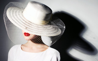 Woman veil hat redlipstick precisionism - a red lipstick free wallpaper