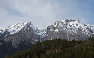 Mountain range snow trees blue 4 - a mountain range free wallpaper