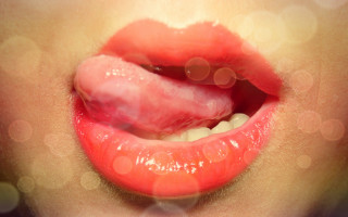 Red lip tongue ring food - bálint kiss free wallpaper for desktop