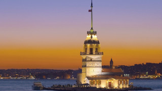 Large building clock tower water 15 - a clock tower free wallpaper