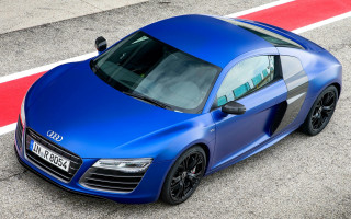 Blue car race track red 2 - a blue car free wallpaper