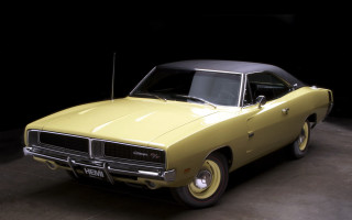 Yellow car dark room black 8 - the car free wallpaper
