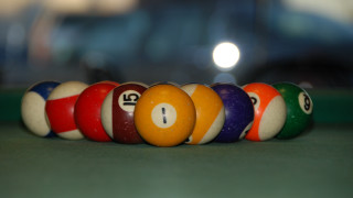 Pool balls green cloth white - a pool table free wallpaper