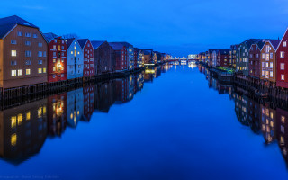 River houses bridge night lights - house free wallpaper