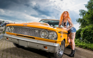 Woman yellowcar tattoo blonde boot - betty merken free wallpaper