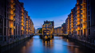 Canal bridge city lights night - florence engelbach free wallpaper