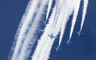 Four jets formation smoke trail - behind them free wallpaper