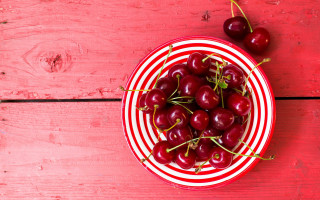 Cherries bowl red striped summer - betty merken free wallpaper