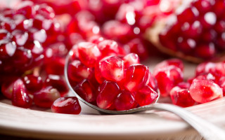 Pomegranate spoon plate cream fruit - full free wallpaper
