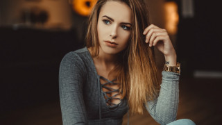 Eszter mattioni blonde blue eyes 4 - a floor free wallpaper for desktop