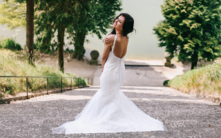 Woman white dress smiling nature - a path free wallpaper