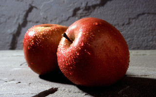 Apples glitter conceptual art computer - a black background behind them free wallpaper