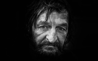 Bearded man long hair serious - a man free wallpaper