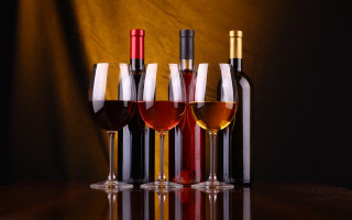 Wine glasses bottle still life 2 - a bottle of wine free wallpaper