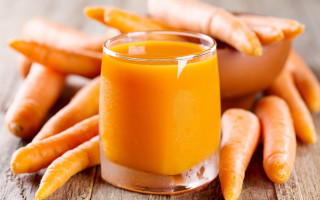 Carrot juice glass carrots background - orange free wallpaper