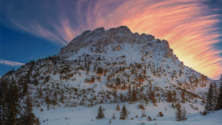 Snowy mountain pink sky clouds 3 - widescreen free wallpaper