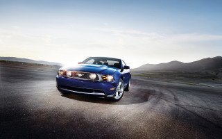 Blue sports car desert mountains - a road in the desert free wallpaper