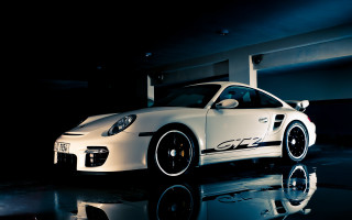 White sports car garage hood - a reflection free wallpaper
