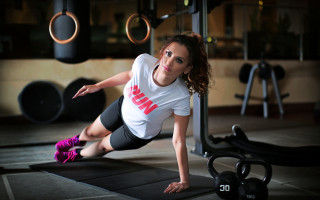 Ayshia taskin gym plank barbell - private press free wallpaper