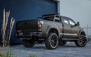 Truck dog garage matte lowbrow - eric dinyer free wallpaper