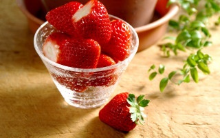 Strawberry glass plant bowl impressionism - impressionism free wallpaper